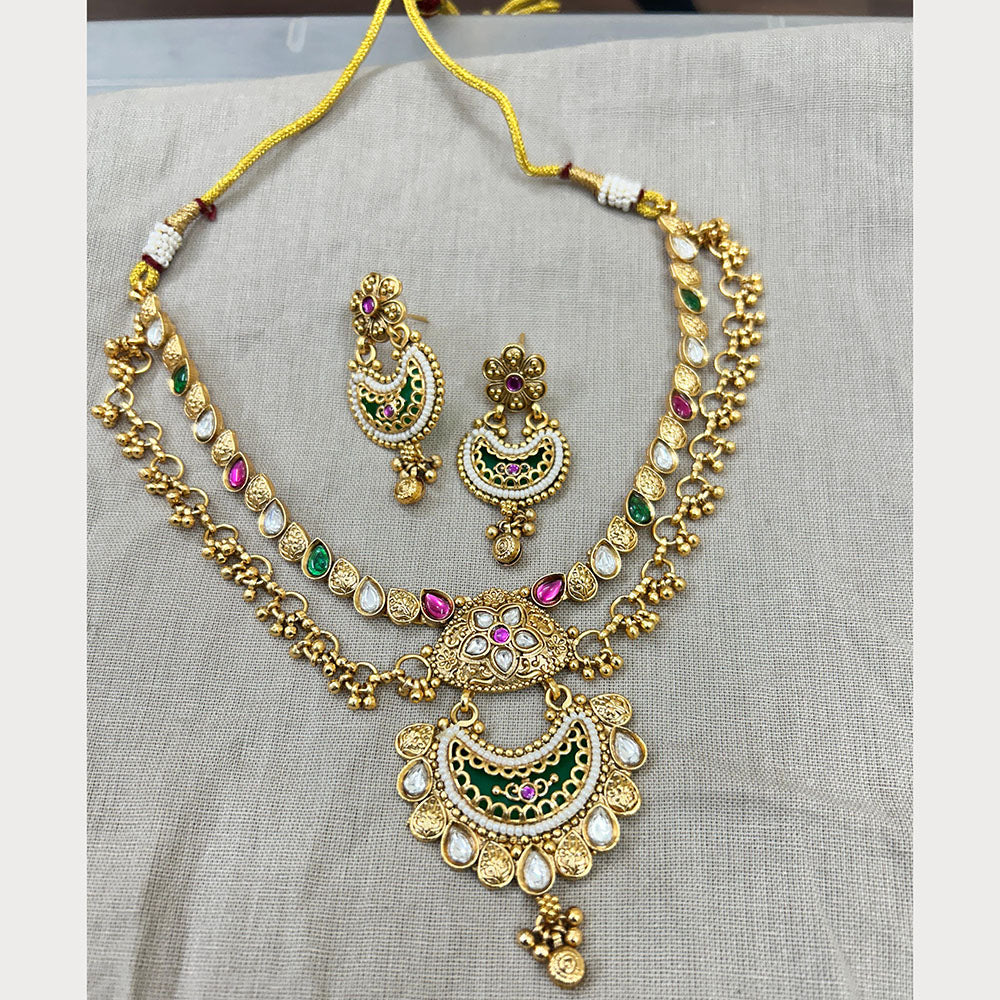 ZF Collection Elegant Pota Stone And Pearl Necklace Set