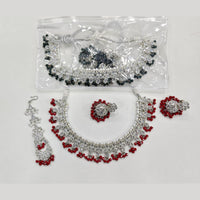 ZF Collection Glamorous Crystal Stone And Pearl Necklace Set 