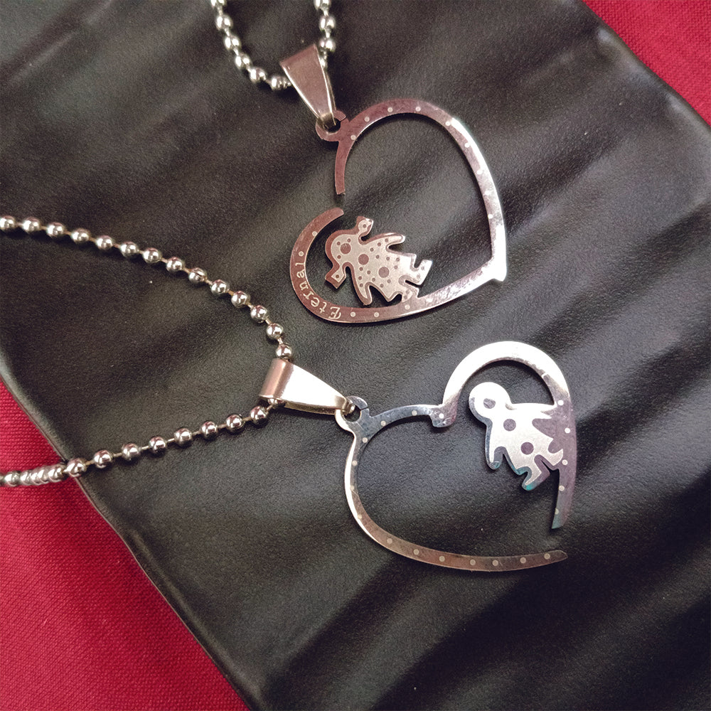 Urthn Heart Shape " Love " Couple Chain Pendant- 1404885 (Pack Of 6)