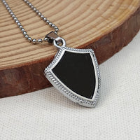 Urthn Black Enamel Chain Pendant For Men