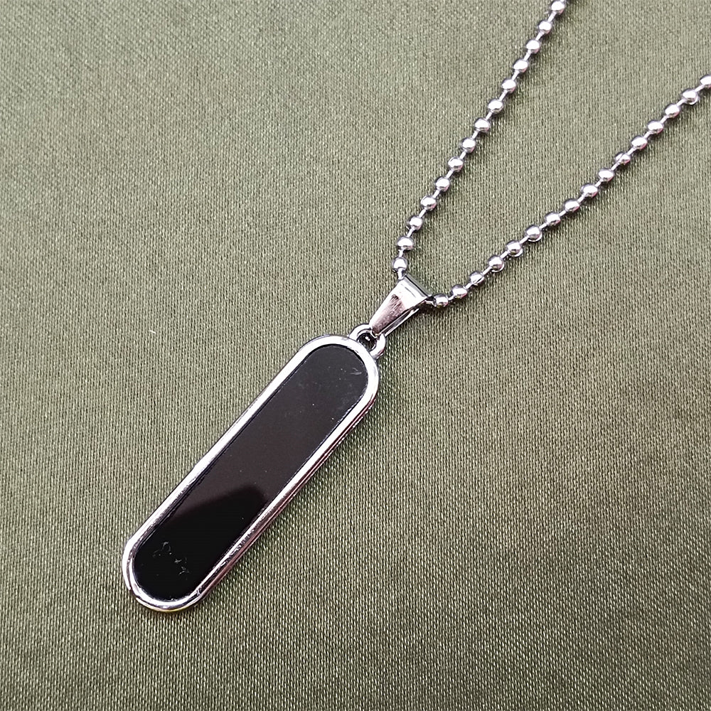 JewelMaze Black Enamel Chain Pendant For Men