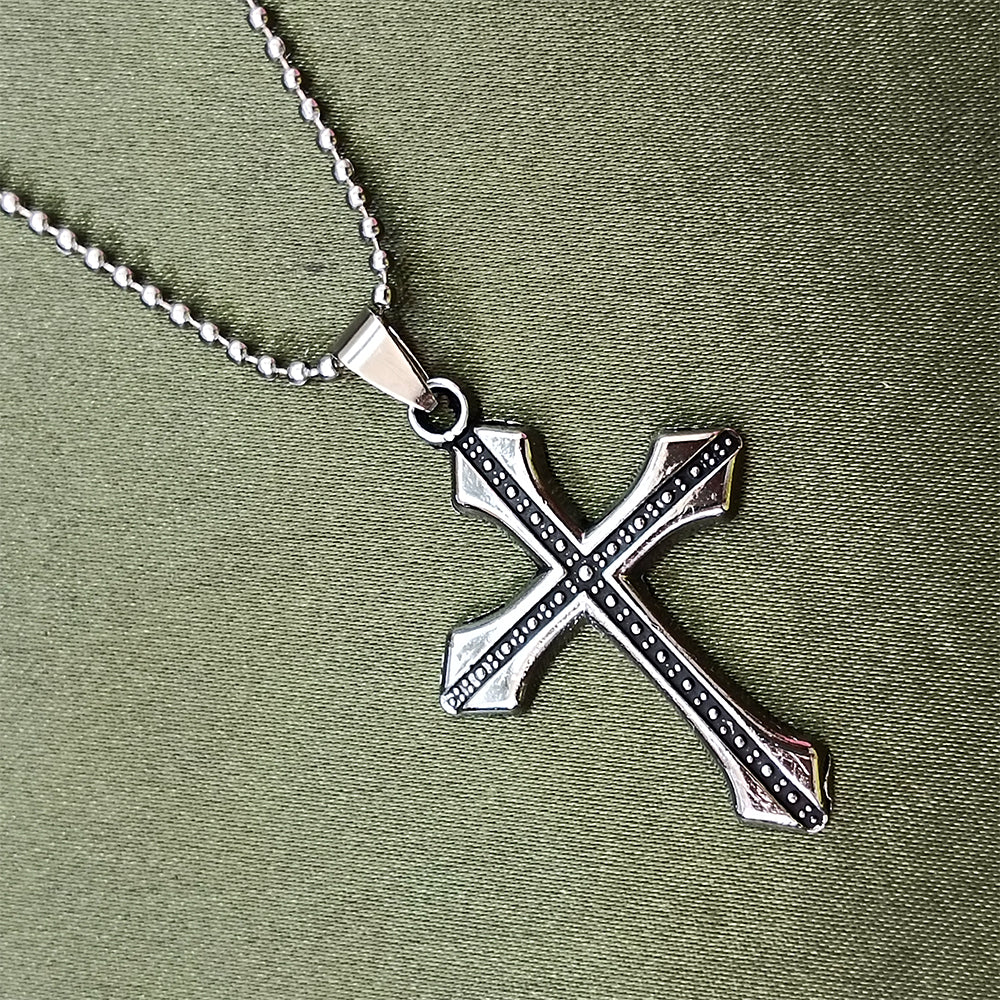 Urthn Cross Necklace for Men