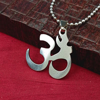 Urthn OM Chain Pendant For Men