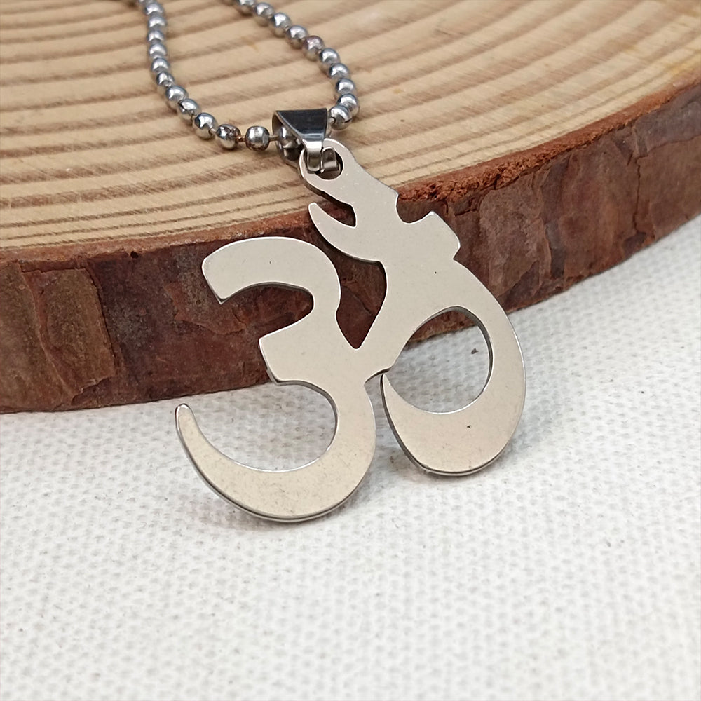 JewelMaze OM Chain Pendant For Men
