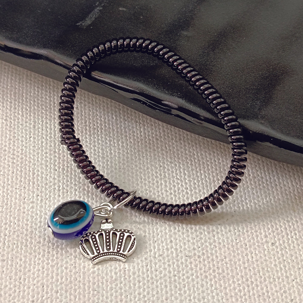 Urthn  Stretchable Wire Evil Eye With Charm Bracelet (Pack Of 6)