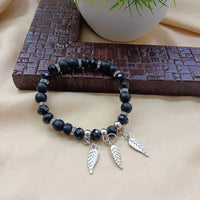 Urthn Nature Inspired Leaf Charm Beads Bracelet