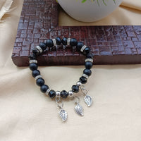 Urthn Nature Inspired Leaf Charm Beads Bracelet