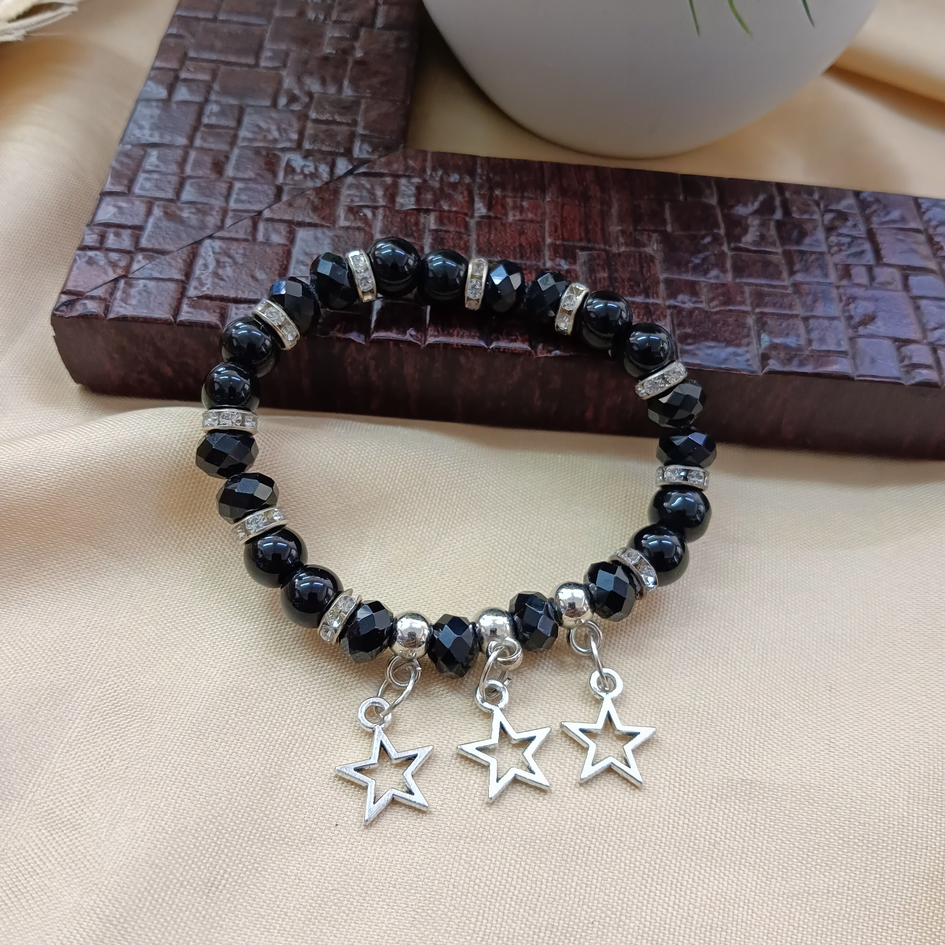 Urthn Star Charm Beads Bracelet (Pack of 6)