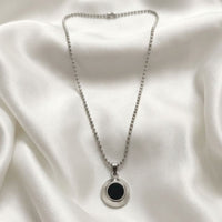 Urthn Fashion Black Crystal Chain Pendant