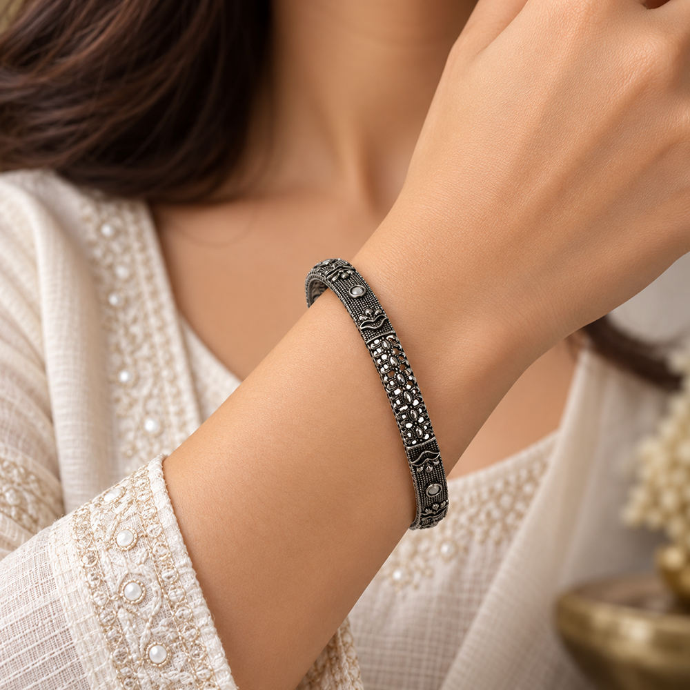 Urthn Ethnic Oxidised Bangles Set for Women Stylish Traditional Jewellery