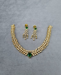 LAFZ Emerald Leafy Link Necklace Set