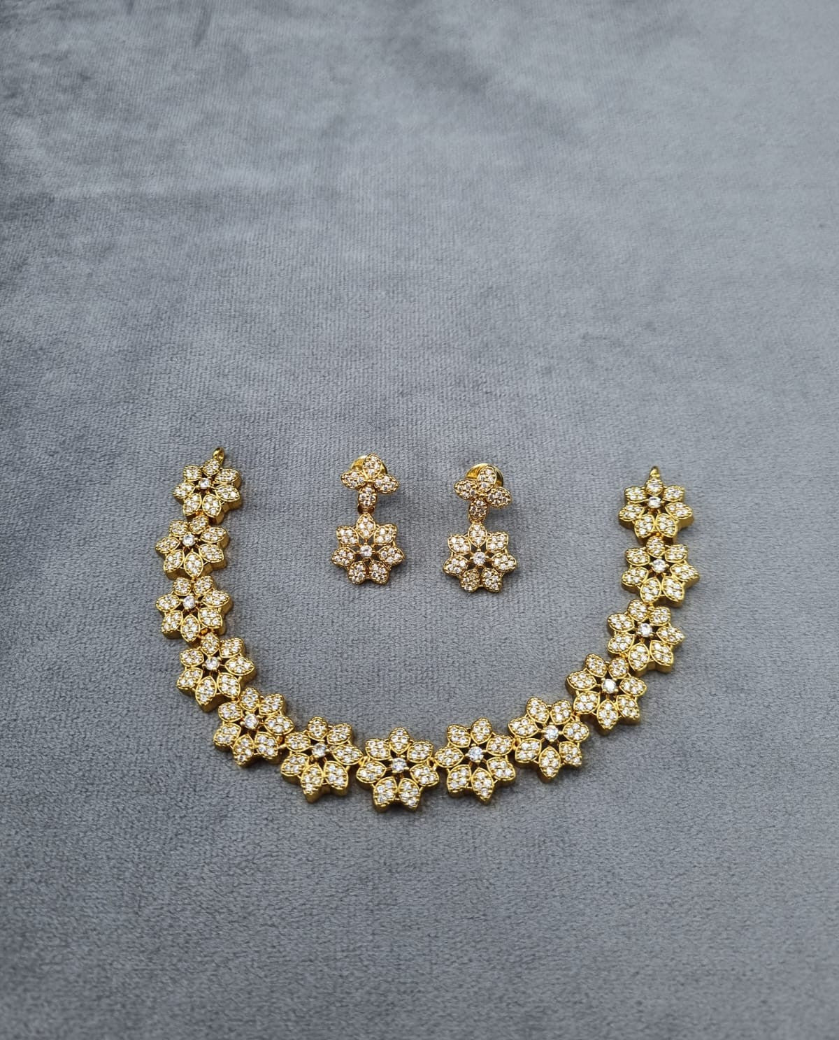 LAFZ Sparkling Clear Stone Floral Link Necklace & Earrings