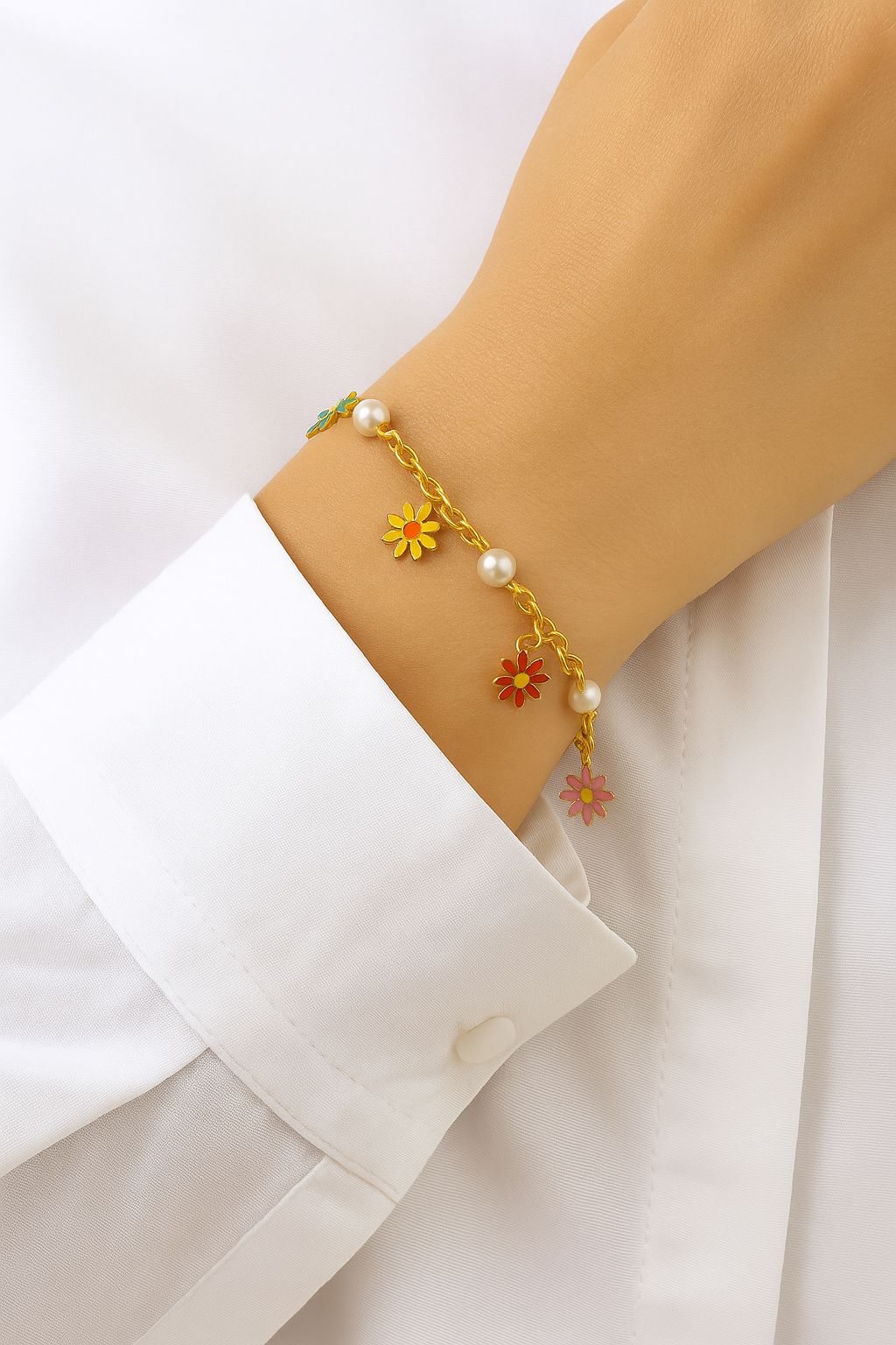 Etnico Gold Plated Design Bracelet with Pearls for Women (Traditional)