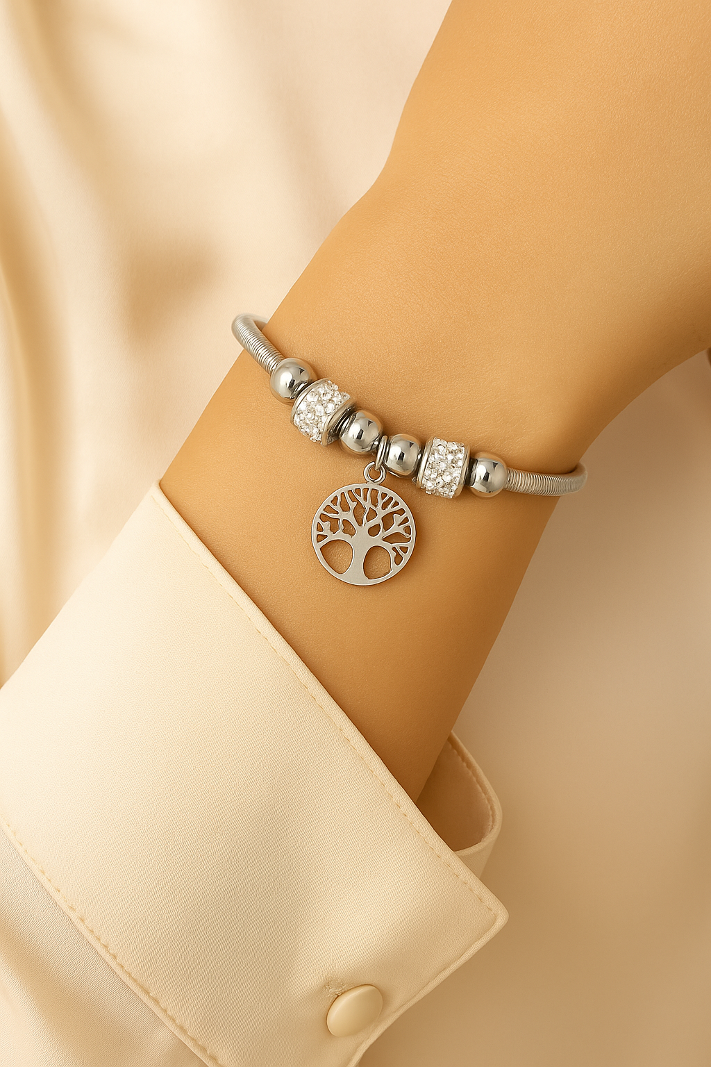 Etnico Fashion Lastest Stylish Silver Plated Adjustable Tree of Life Charm Bracelet with Stone Beads for Women