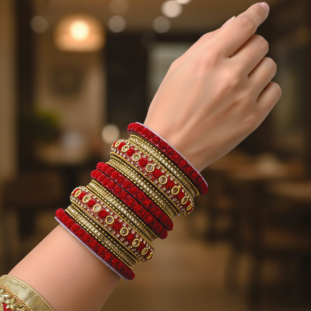Etnico Gold Plated Traditional Floral Embellished Work Bangles Chuda Bangle Set for Bridal/Women (Red, )