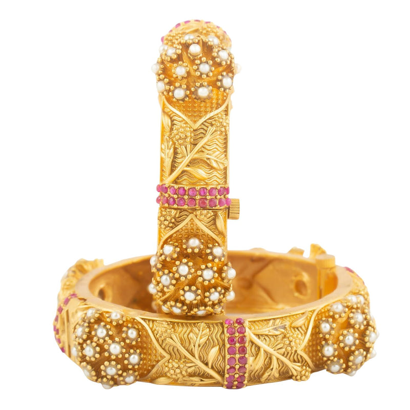 Raddhi Jewels Designer Premium Quality Rajwadi Gold Plated Brass Openable Kada/Bangles Set