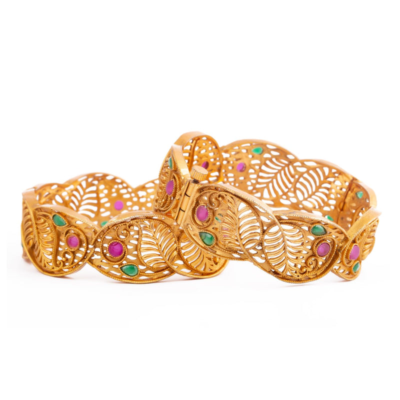 Raddhi Jewels Designer Premium Quality Rajwadi Gold Plated Brass Openable Kada/Bangles Set