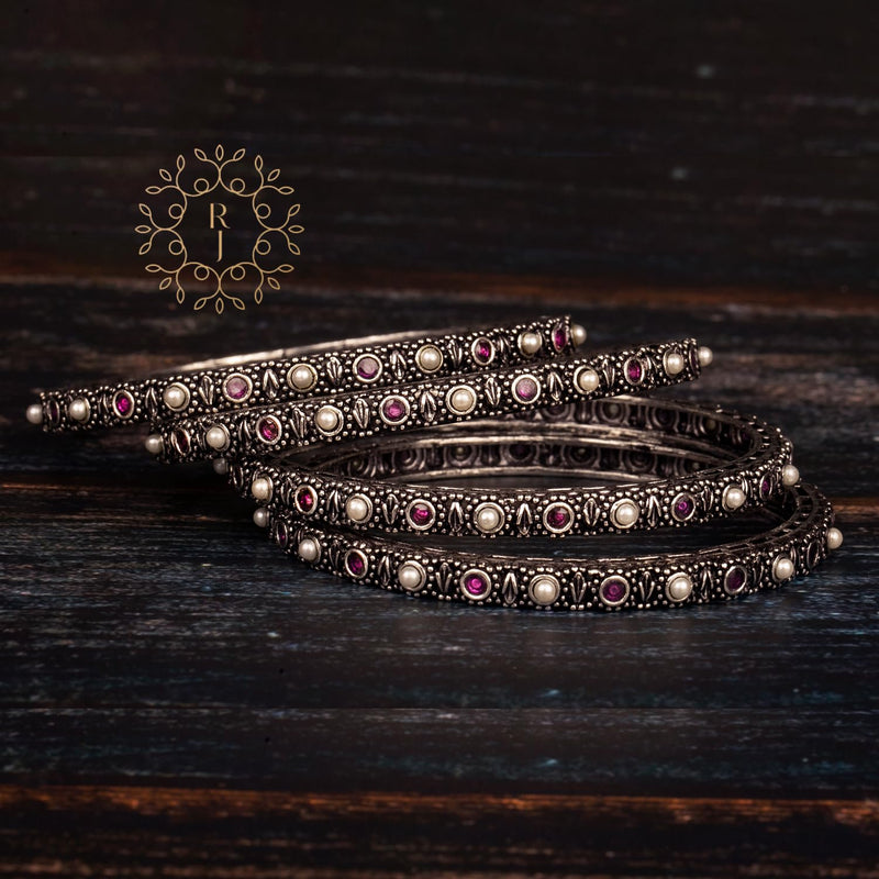 Radhhi Jewels Designer Premium Quality Oxidised Plated Brass Bangles Set