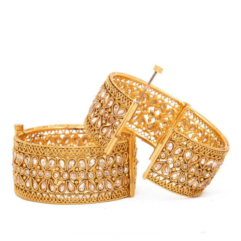 Raddhi Jewels Designer Premium Quality Rajwadi Gold Plated Brass Openable Kada/Bangles Set