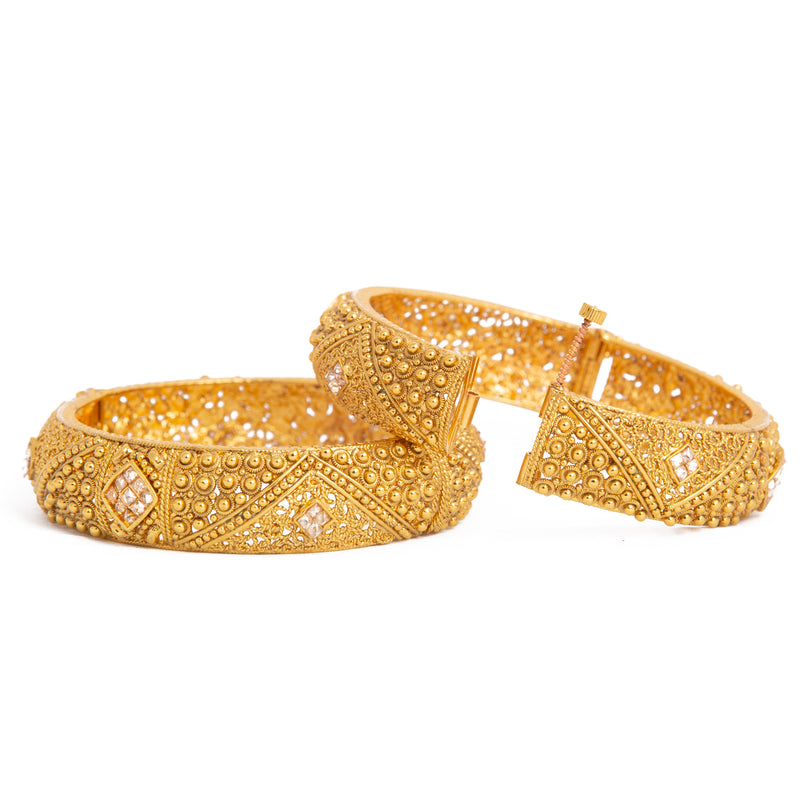 Raddhi Jewels Designer Premium Quality Rajwadi Gold Plated Brass Openable Kada/Bangles Set