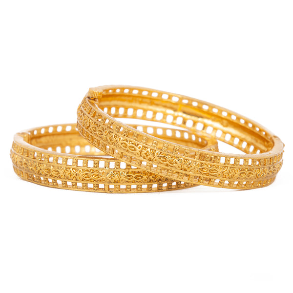 Raddhi Jewels Designer Premium Quality Rajwadi Gold Plated Brass Openable Kada/Bangles Set