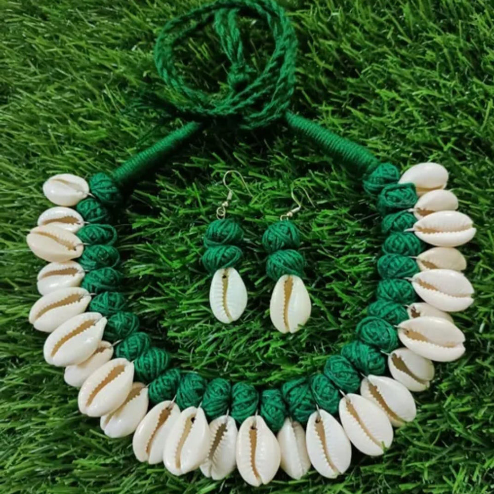 Bajana Lifestyle Handmade Shell Choker With Earrings For Women