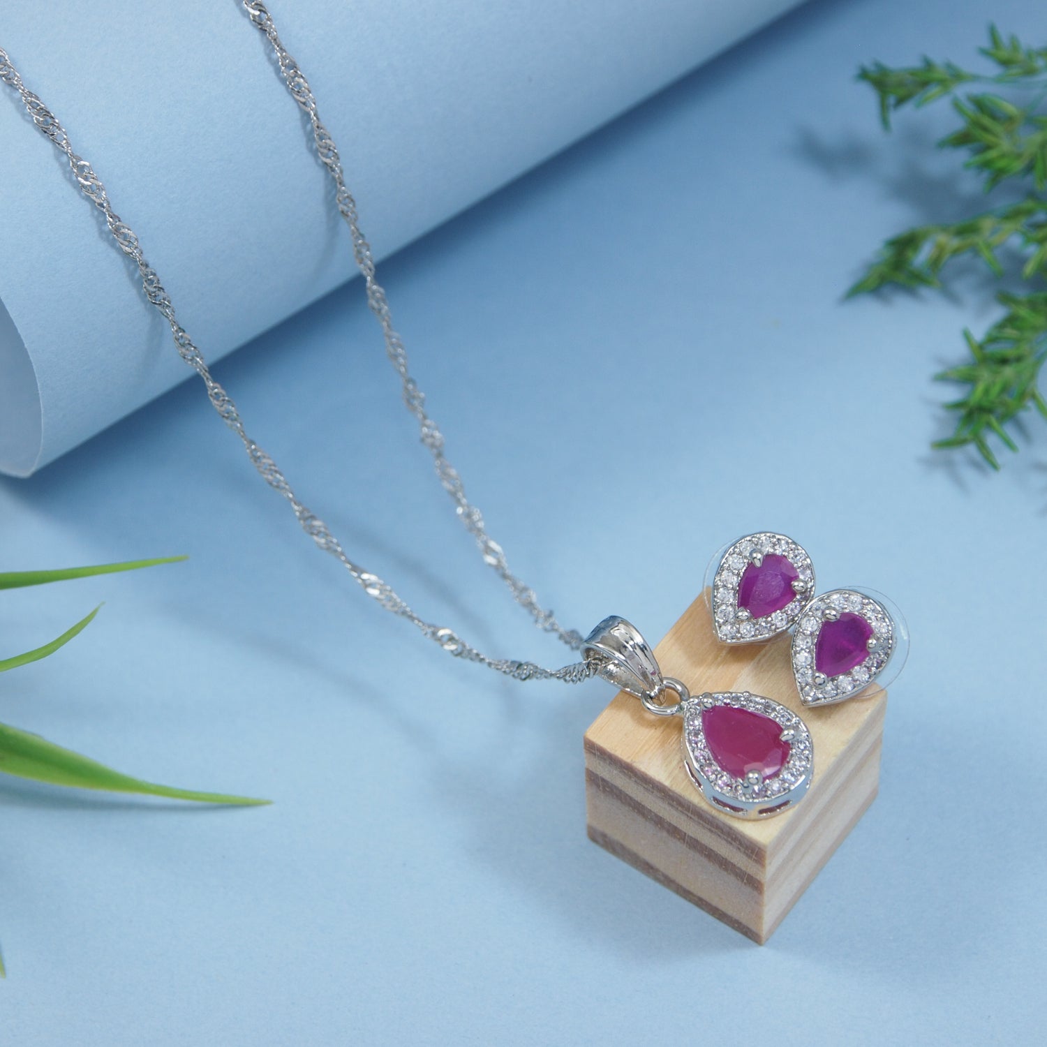 Etnico Latest Stylish Silver Plated CZ American Diamond Teardrop Pendant Set For Women