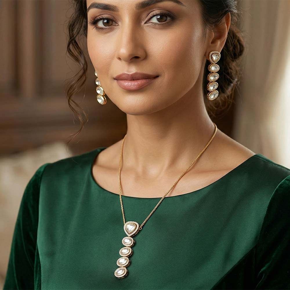 Chiccharm Jewellery Premium Polki Kundan Necklace with Earrings Set