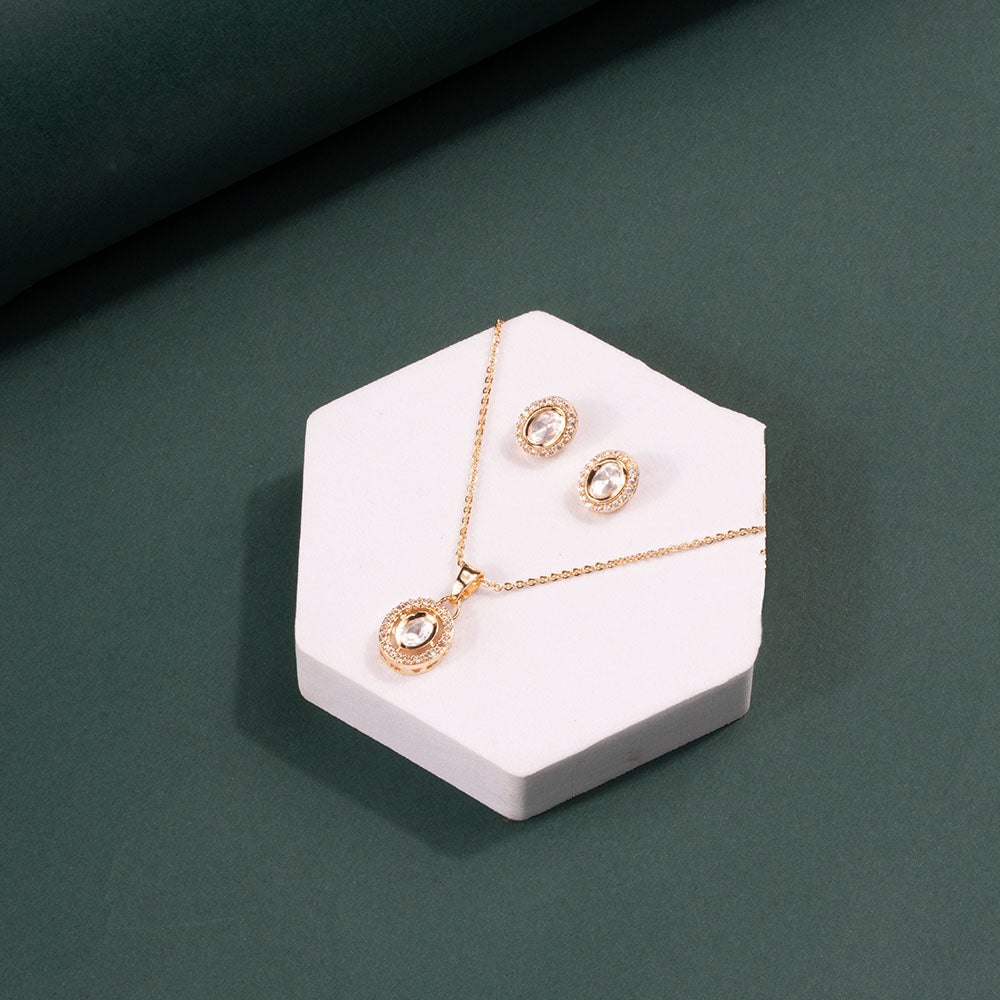 ChicCharm Jewellery Brass Gold Plated Austrian Stone Pendant Set
