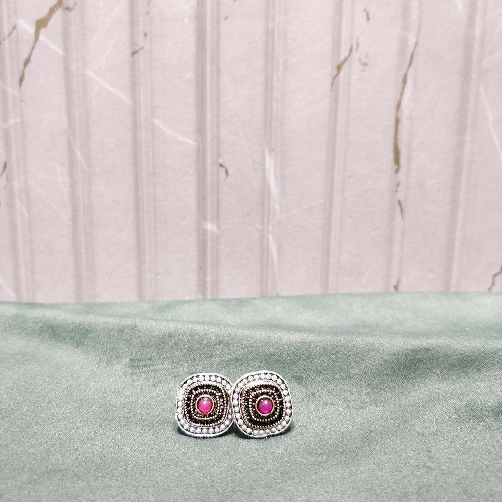 Chiccharm Jewellery Premium Pota Stone And Pearl Studs Earrings