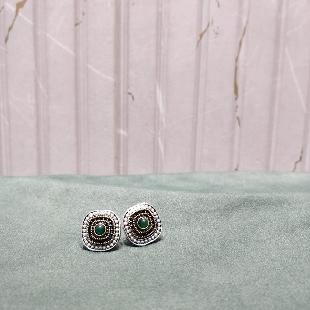 Chiccharm Jewellery Premium Pota Stone And Pearl Studs Earrings