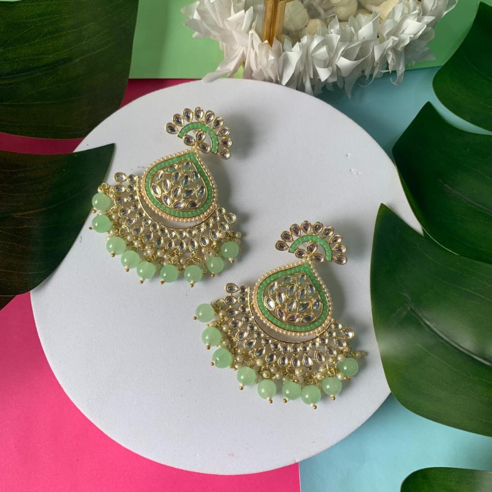 Etnico Gold Plated Traditional Handcrafted Kundan Earrings Adorned with Pearls for Women and Girls (E3015Min)
