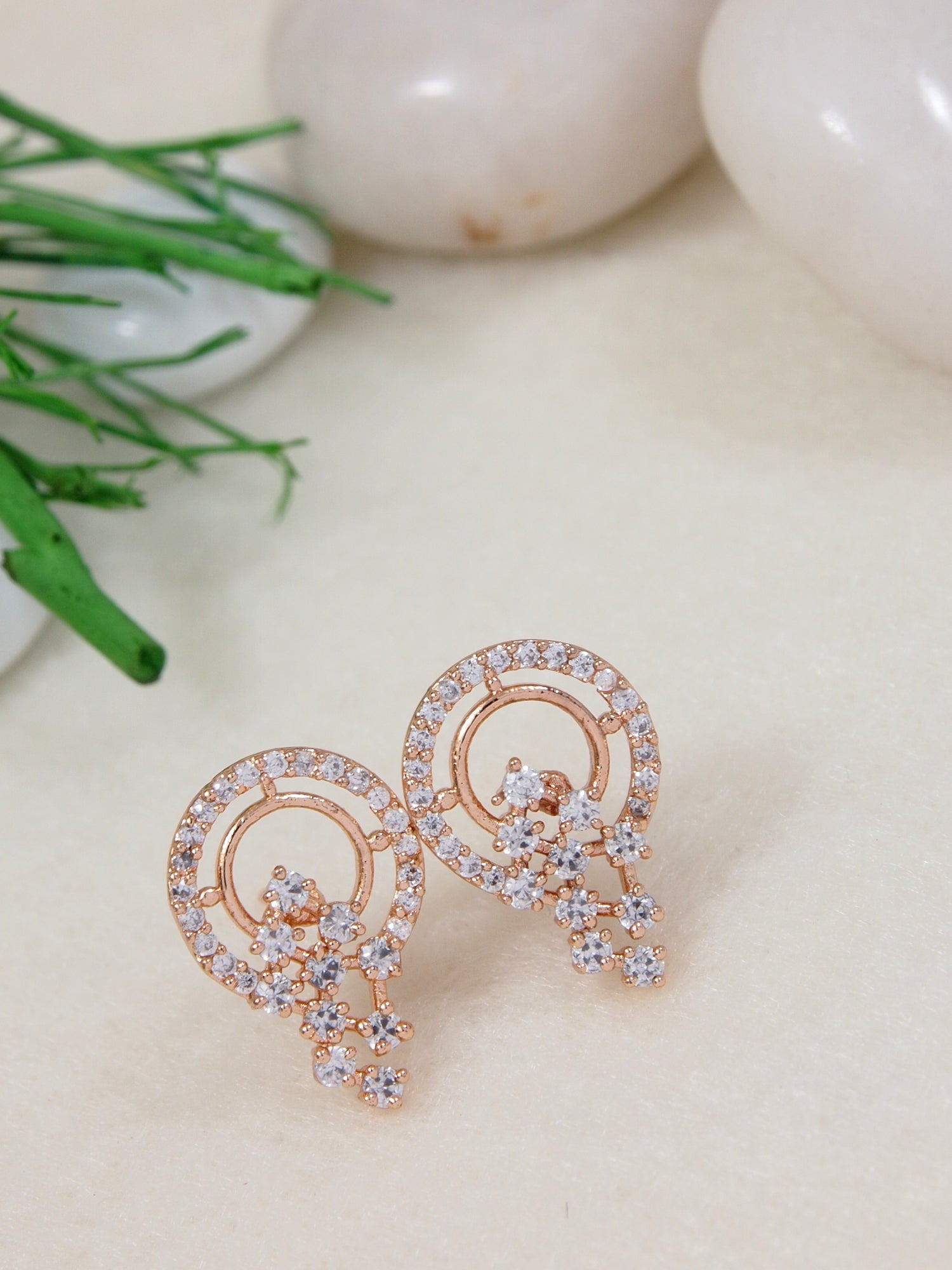 Etnico Rose Gold Plated Fashion Cubic Zirconia American Diamoand Stud Earrings For Women