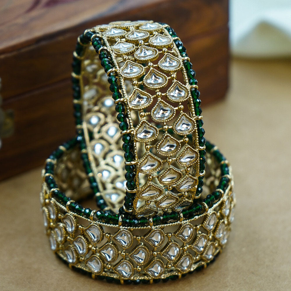 House of Jewellery Royal Kundan Stone And Pearl Bangles Set