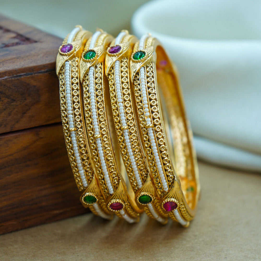 House of Jewellery Royal Pota Stone And Pearl Bangles Set