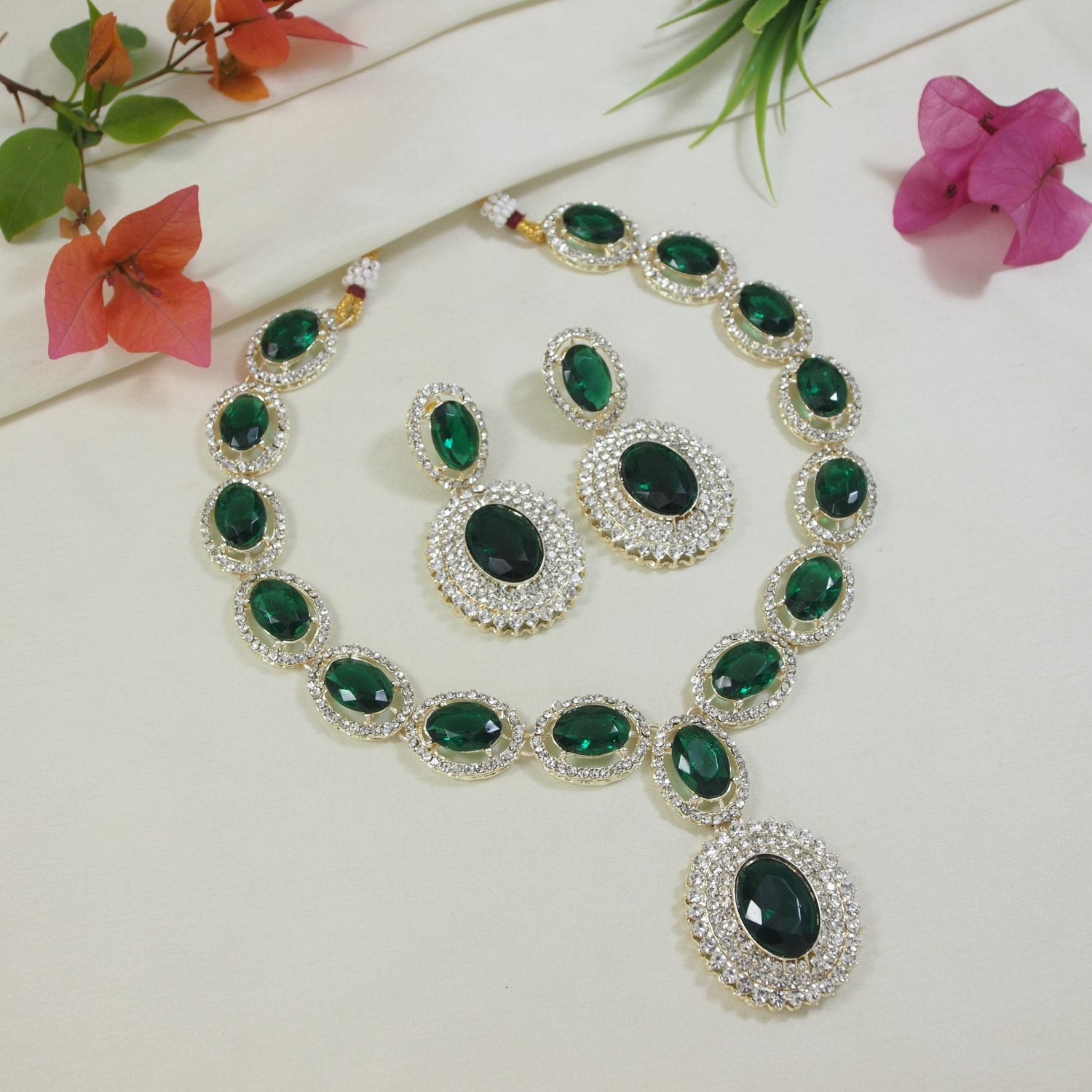 Etnico Stylish Design Crystal Diamond Necklace & Earrings Jewellery Set for Women (Green)