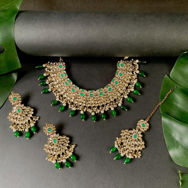 Etnico Gold Plated Traditional Kundan Pearl Drop Bridal Choker Necklace With Chandbali Earrings & Maang Tikka Jewellery Set For Women/Girls (K7257G)