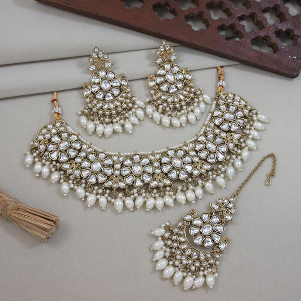 Etnico Gold Plated Traditional Kundan & Pearl Drop Choker Necklace With Earrings & Maang Tikka Set For Women (K7290W)