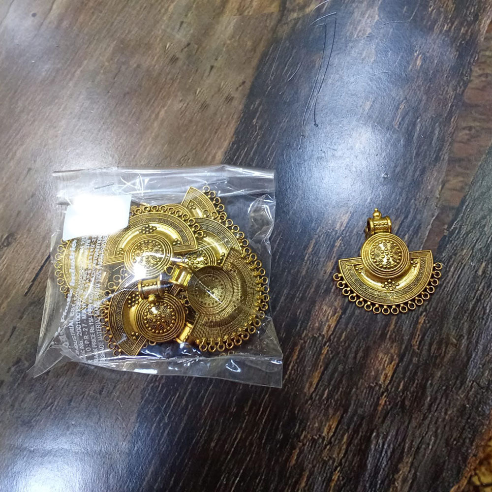 Kriaa Beads Stylish Semi-Circle Pendant for Daily Wear ,Office, Party & Festive Jewelry