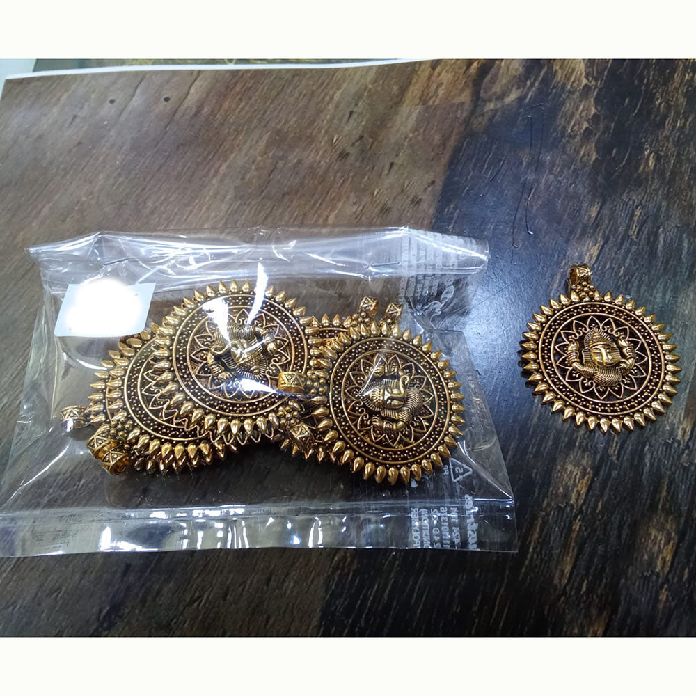 Kriaa Beads Round Shape Pendant with Ganesh Motif Fore Festive Wear