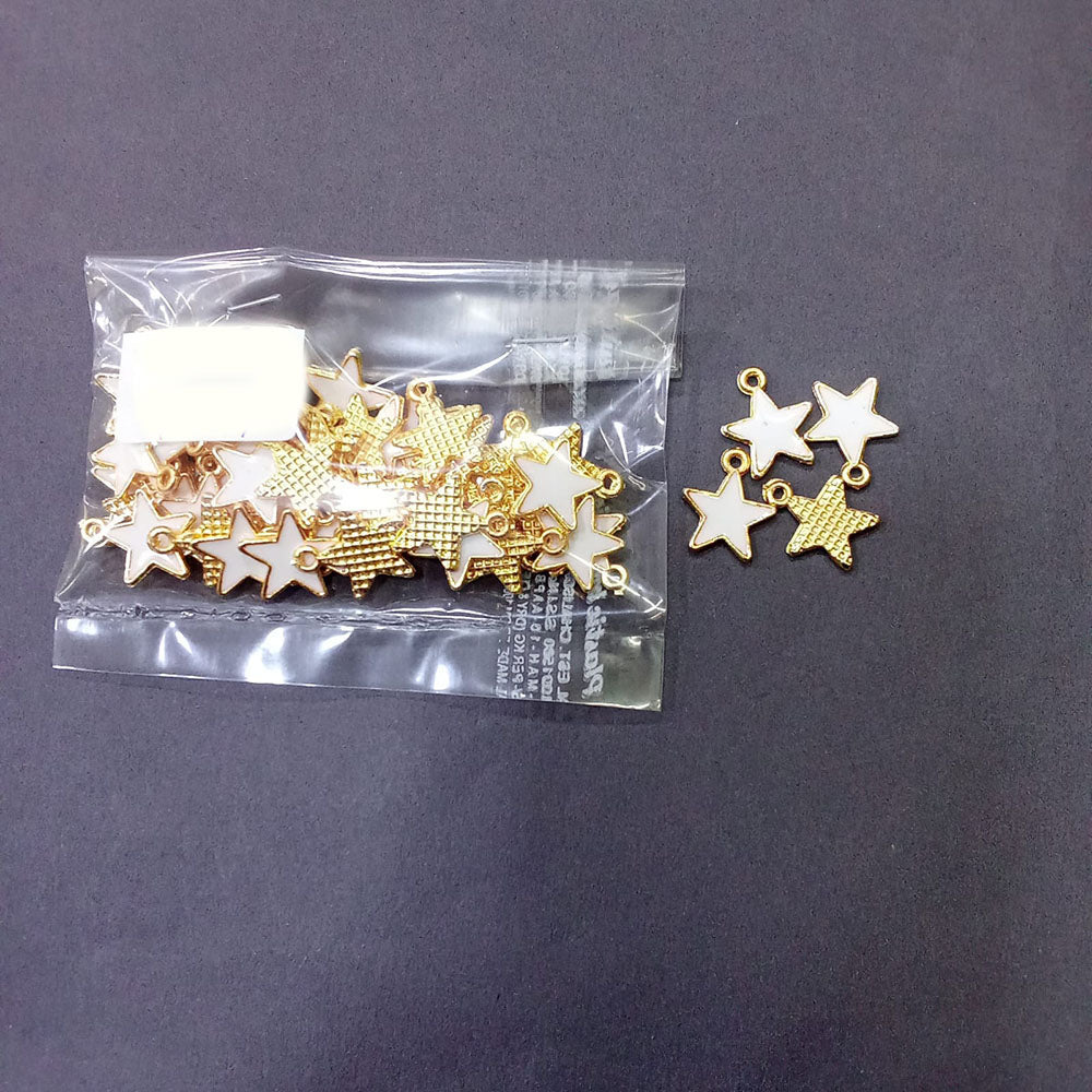 Kriaa Beads Lightweight Star Shape Charm Pendant for Everyday Elegance