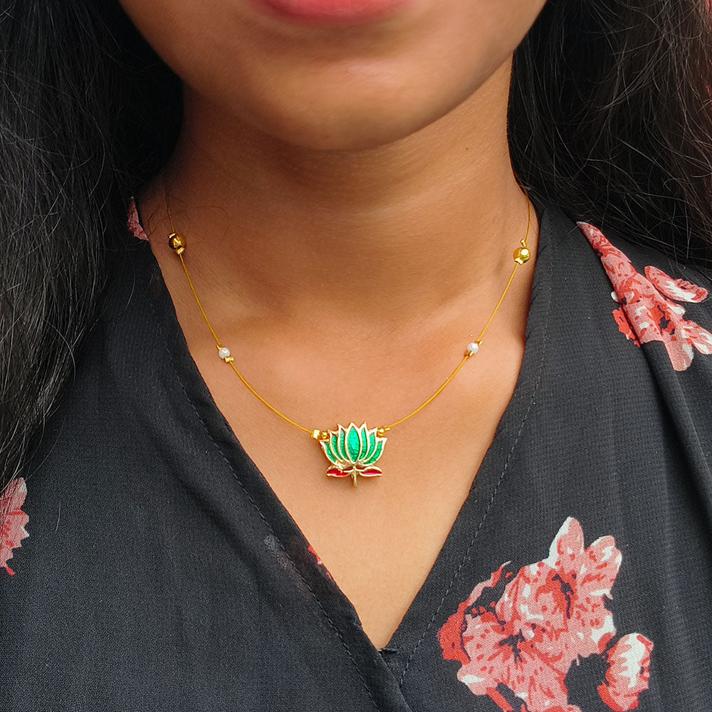 Locketto Jewellery  Elegant Green Lotus Pearl And Meenakari Floating Necklace