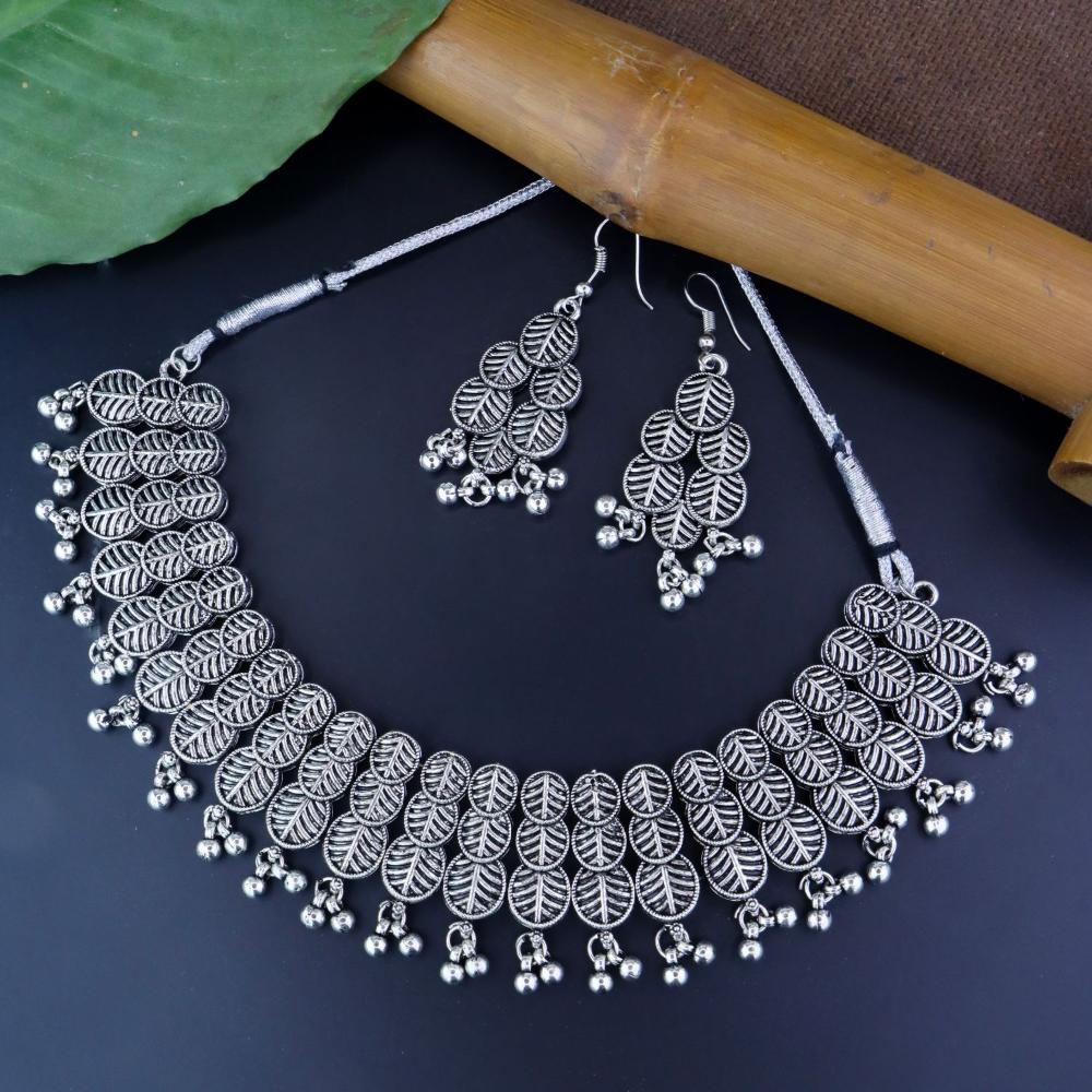 Etnico Ethnic Silver Oxidised Traditional Afghani Choker Necklace With Earrings And Maang Tikka Jewellery Set for Women And Girls (MC137OX)