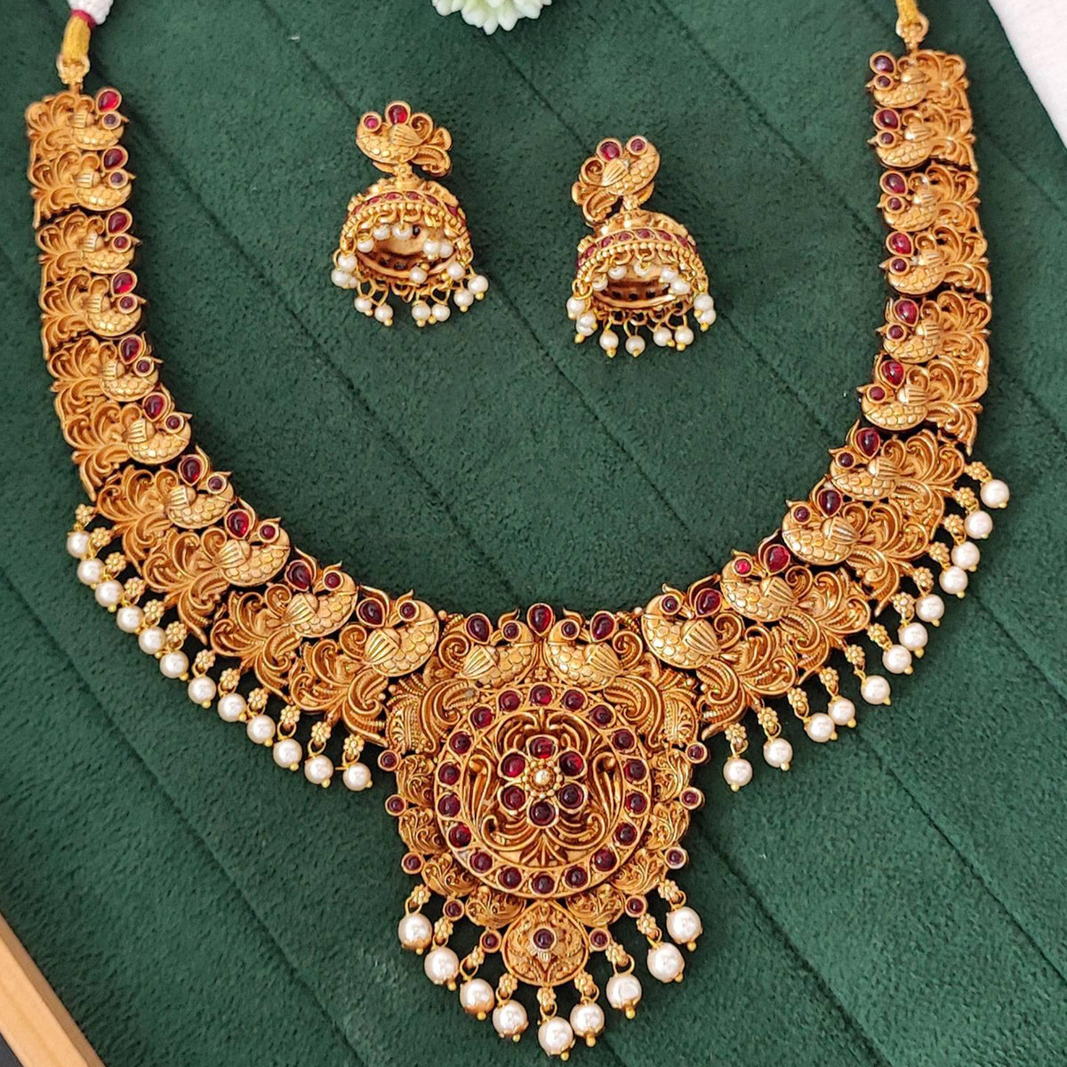 Js Fashion Beautiful Pota Stone And Pearl Necklace Set With Maching Earrings