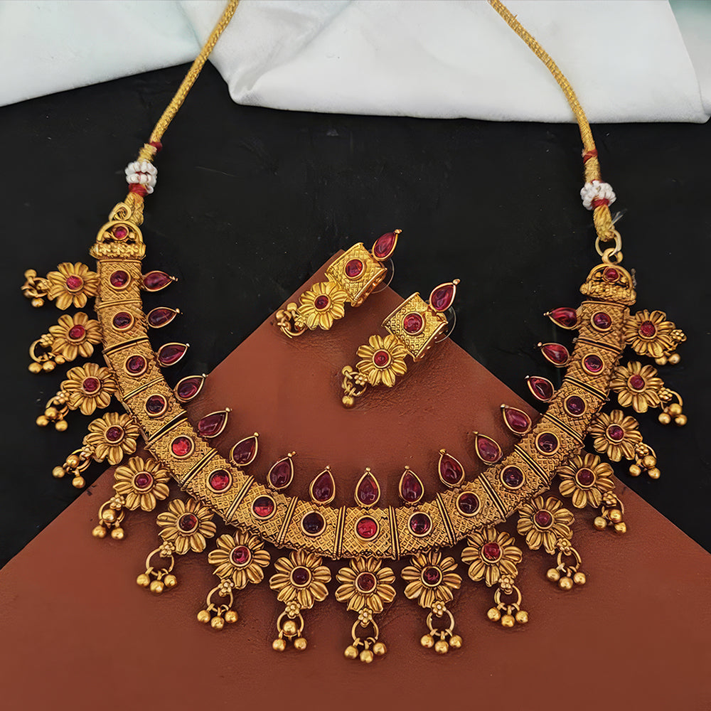 Js Fashion  Beautiful Kemp Desing Party wear Fancy Style Rajwadi Polish Kemp Jewellery Short Necklace Set
