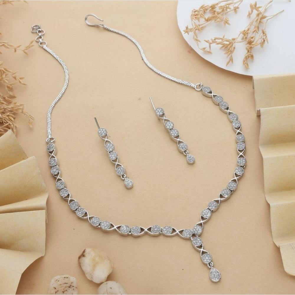 HR Sales Premium Quality Rhodium Plated Austrian Stone Necklace Set