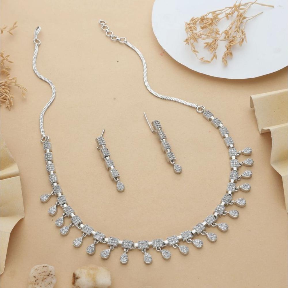 HR Sales Premium Quality Rhodium Plated Austrian Stone Necklace Set