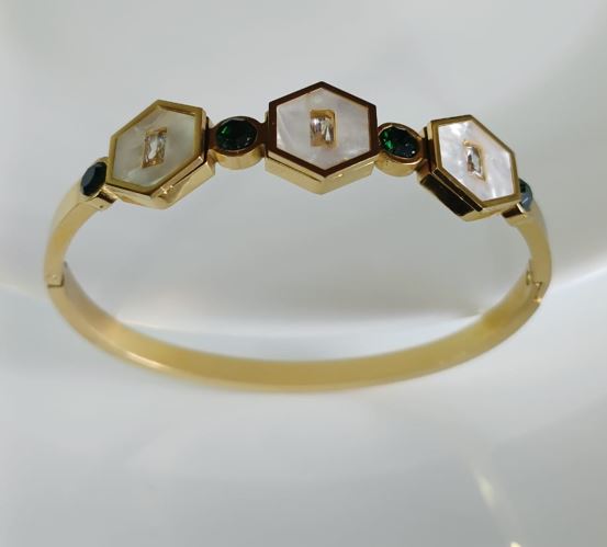 Tarohi Jewels Stainless Steel Gold Plated Polygan Shaped Diamond Inlaid Kada - STKD 4860