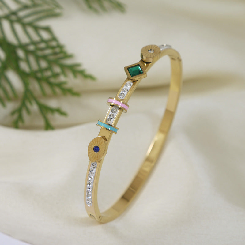 Tarohi Jewels Stainless Steel Eye Design Kada