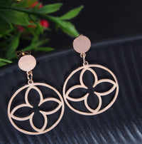 Tarohi JewelsStainless Steel Rosegold Plated Floral Design Earring- STNER 2719